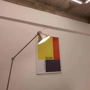 테이저 리뷰 사진