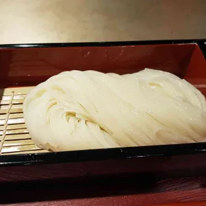 이나니와요스케 사진