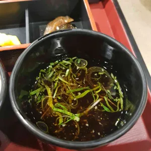 이나니와요스케 사진