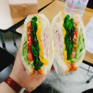 샌드위치 하우스 사진