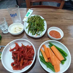 고가네족발 사진