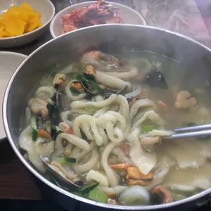 하하 손수제비칼국수 사진