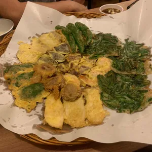 춘자싸롱 사진