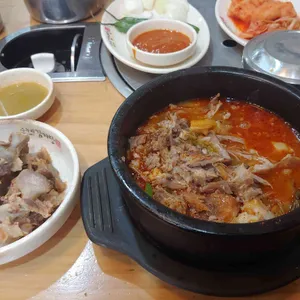수누리 감자탕 사진
