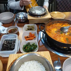 더애월 흑돼지김치찌개 두루치기 전문점 리뷰 사진