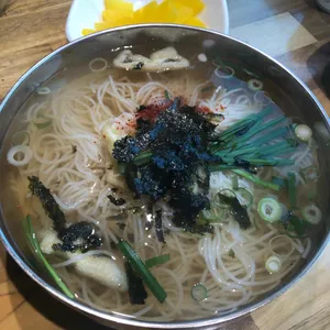 모퉁이집 사진