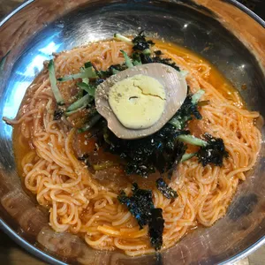 모퉁이집 사진