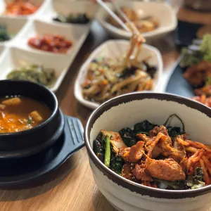 만두 칼국수 예닮상회 사진