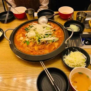 불타는춘천닭갈비 사진