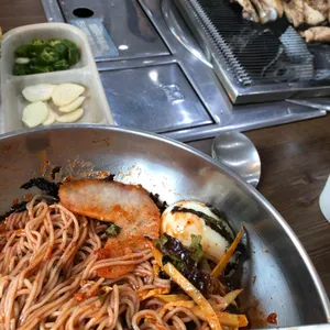 두리봉 막국수 사진