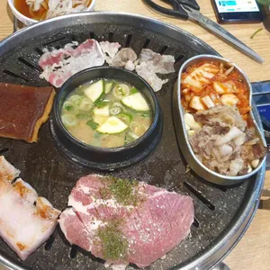 무한삼겹시대 사진