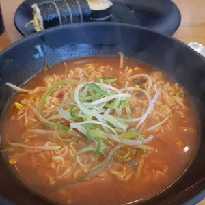 청담동마녀김밥 사진
