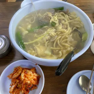 우산바지락칼국수 사진