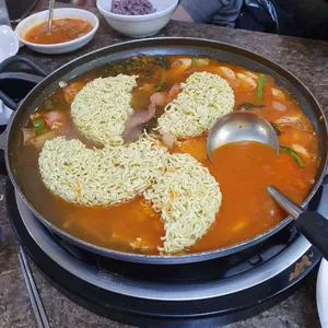 훼미리부대찌개 사진