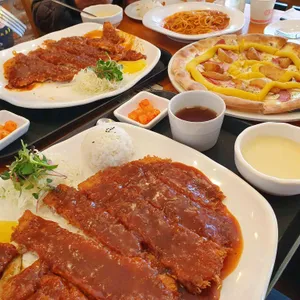 돈까스클럽 사진