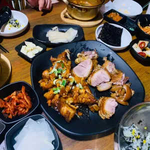 시장충무순대왕족발 사진
