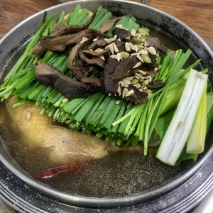 황제능이버섯백숙 사진