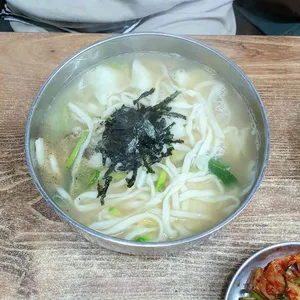 황해칼국수 사진