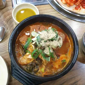 대대로감자탕족발 사진