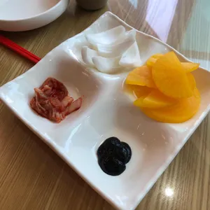 낭만반점 사진