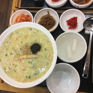 본죽&비빔밥 대표 사진