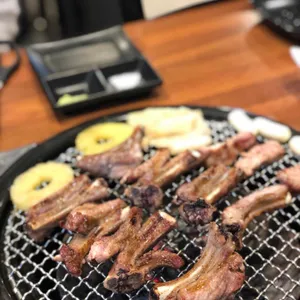고래등갈비 사진