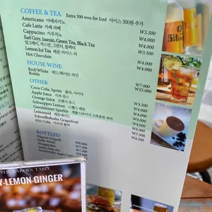 더베이커스테이블 리뷰 사진