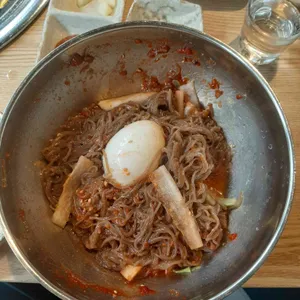 육시락 사진
