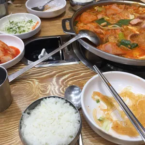 뻐꾸기부대찌개 사진