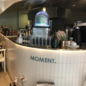 모먼트 모던 이터리 리뷰 사진
