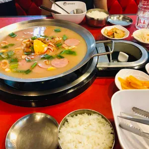 놀부부대찌개 사진