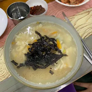 청송손칼국수 사진