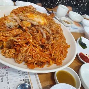엉클짱 왕해물찜탕 사진