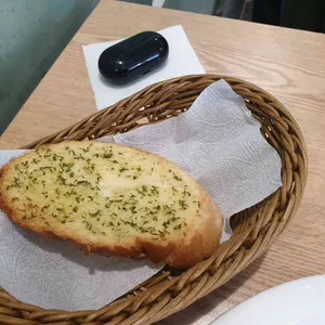 모퉁이파스타 사진