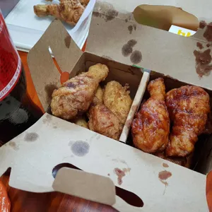 교촌치킨 사진