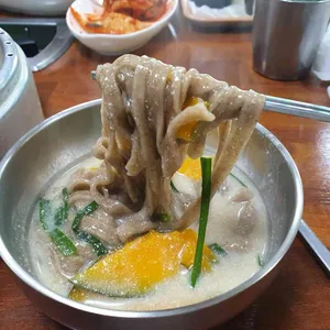 양지말뫼막국수 사진