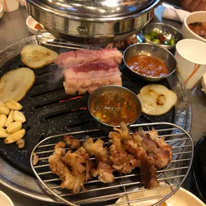 시골한우시골돼지 사진