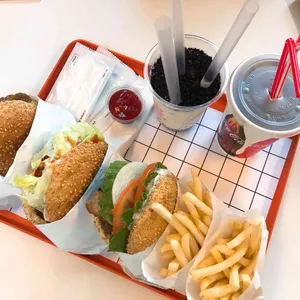 오일리버거 사진