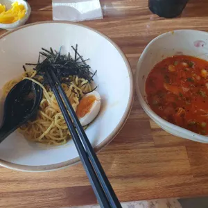 우츠와 사진
