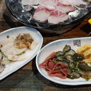 연어랑회랑 사진