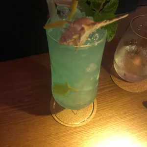 톨테일 사진