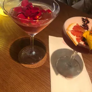 톨테일 사진