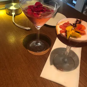 톨테일 사진