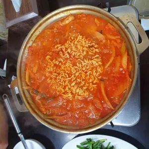 두루찌개3대 사진