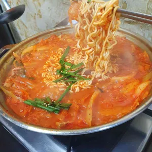 두루찌개3대 사진
