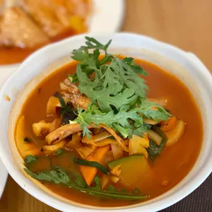 메이탄 사진