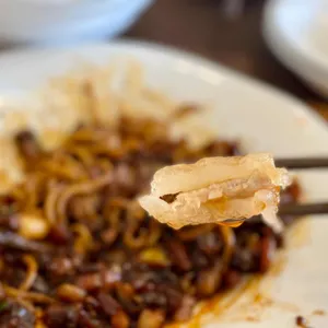 메이탄 사진