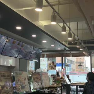 퀴즈노스 리뷰 사진