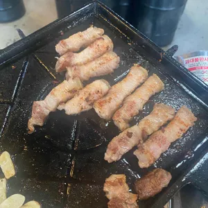 뻥쟁이네 사진