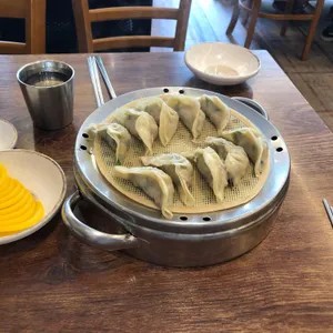 본정 손만두 사진